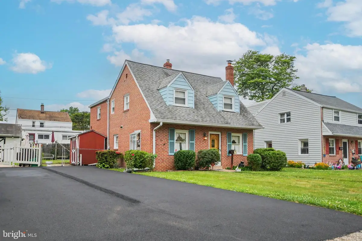 859 Wyndom Ter, Secane, PA 19018 - #1