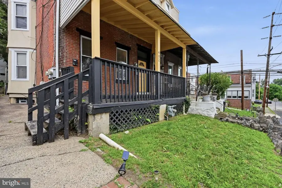 402 Poplar St, Darby, PA 19023 - #2