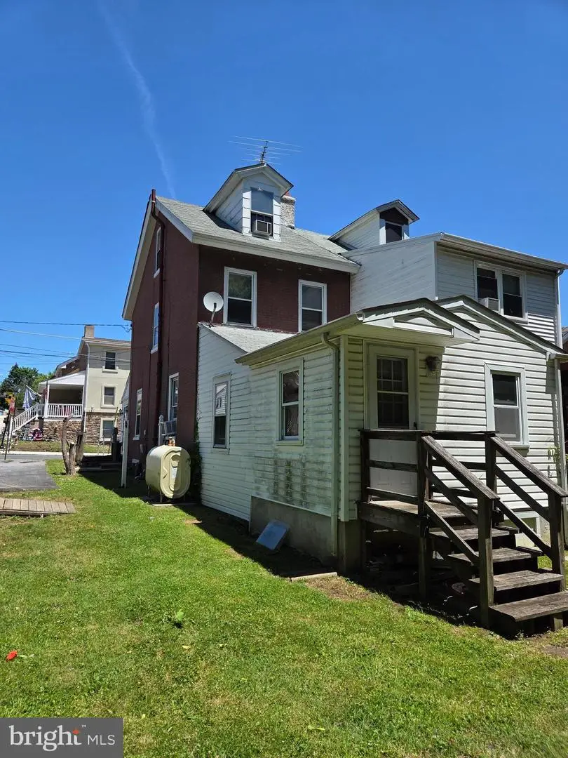 22 4th St, Brookhaven, PA 19015 - #3