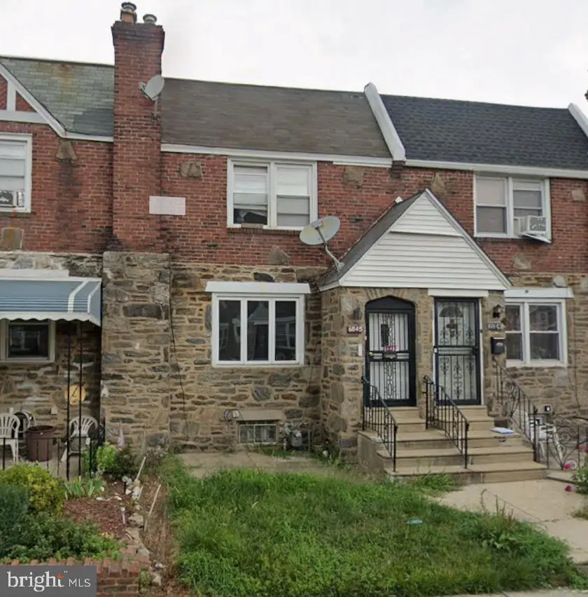 6845 Clover Ln, Upper Darby, PA 19082 - #1