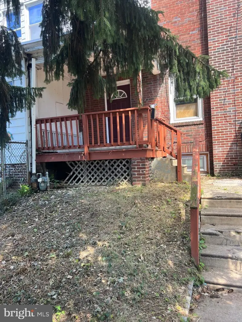332 W 15th St, Chester, PA 19013 - #1