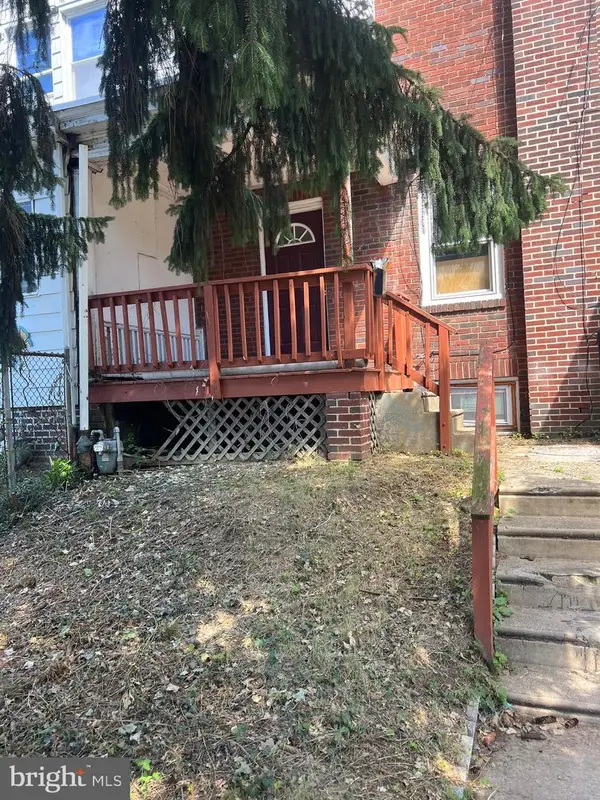 332 W 15th St, CHESTER, PA 19013