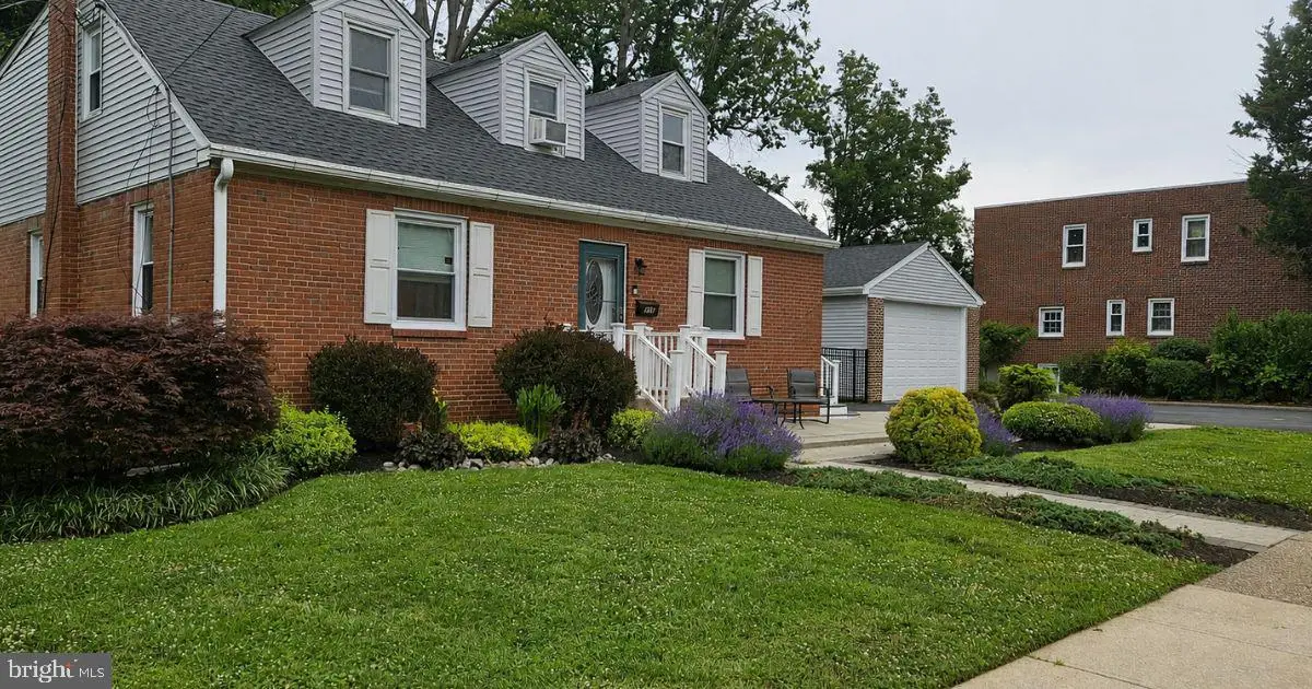 418 Buchanan Ave, Folsom, PA 19033 - #1