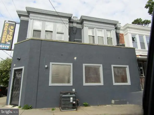 700 Lloyd St, Chester, PA 19013 - #1