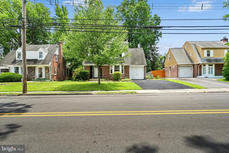 2420 Franklin Ave, Secane, PA 19018 - #3