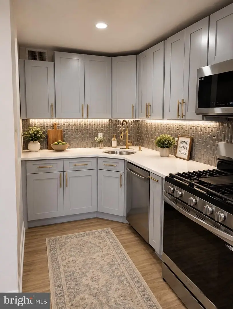 242 Spring Valley Rd, Darby, PA 19023 - #1
