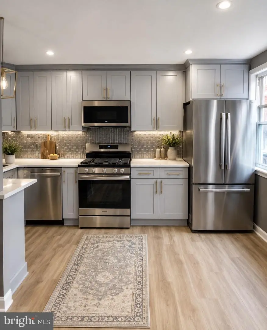 242 Spring Valley Rd, Darby, PA 19023 - #2