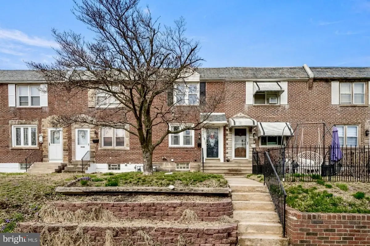 2283 S Harwood Ave, Upper Darby, PA 19082 - #1