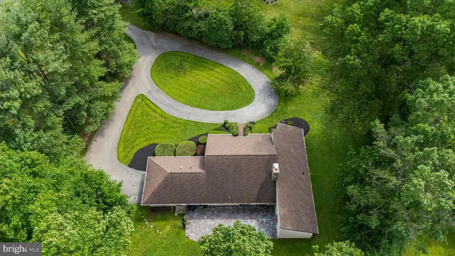 37 Governor Markham Dr, Glen Mills, PA 19342 - #2