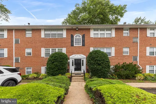 800 South Ave #b-11, SECANE, PA 19018