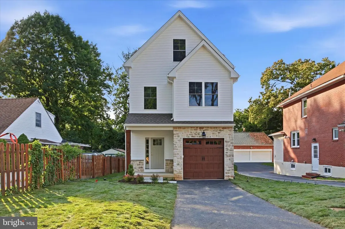 212 Chestnut St, Newtown Square, PA 19073 - #1