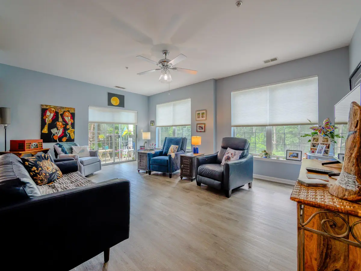 4110 Lydia Hollow Dr #110, Glen Mills, PA 19342 - #1