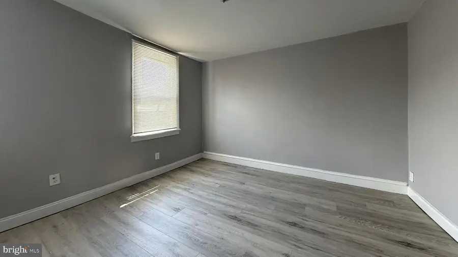 7035 Guilford Rd, Upper Darby, PA 19082 - #3