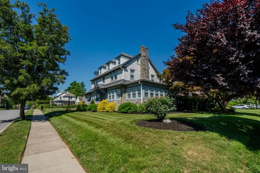 4401 Cedar Ln, Drexel Hill, PA 19026 - #3