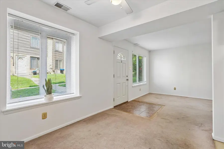 5200 Hilltop Dr #e17, Brookhaven, PA 19015 - #3