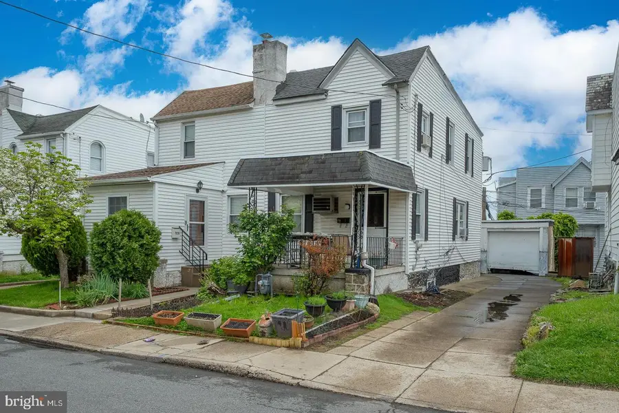 7278 Bradford Rd, Upper Darby, PA 19082 - #2