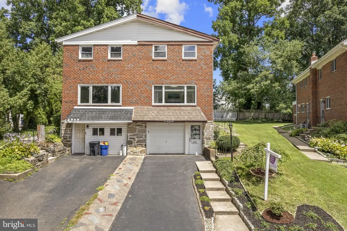 221 Juniper Rd, Havertown, PA 19083 - #1
