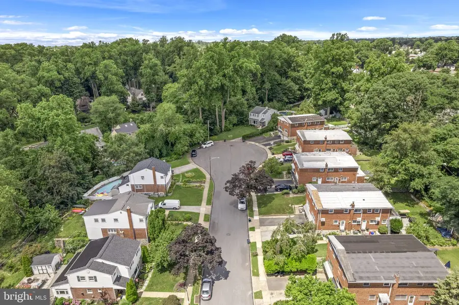 221 Juniper Rd, Havertown, PA 19083 - #3