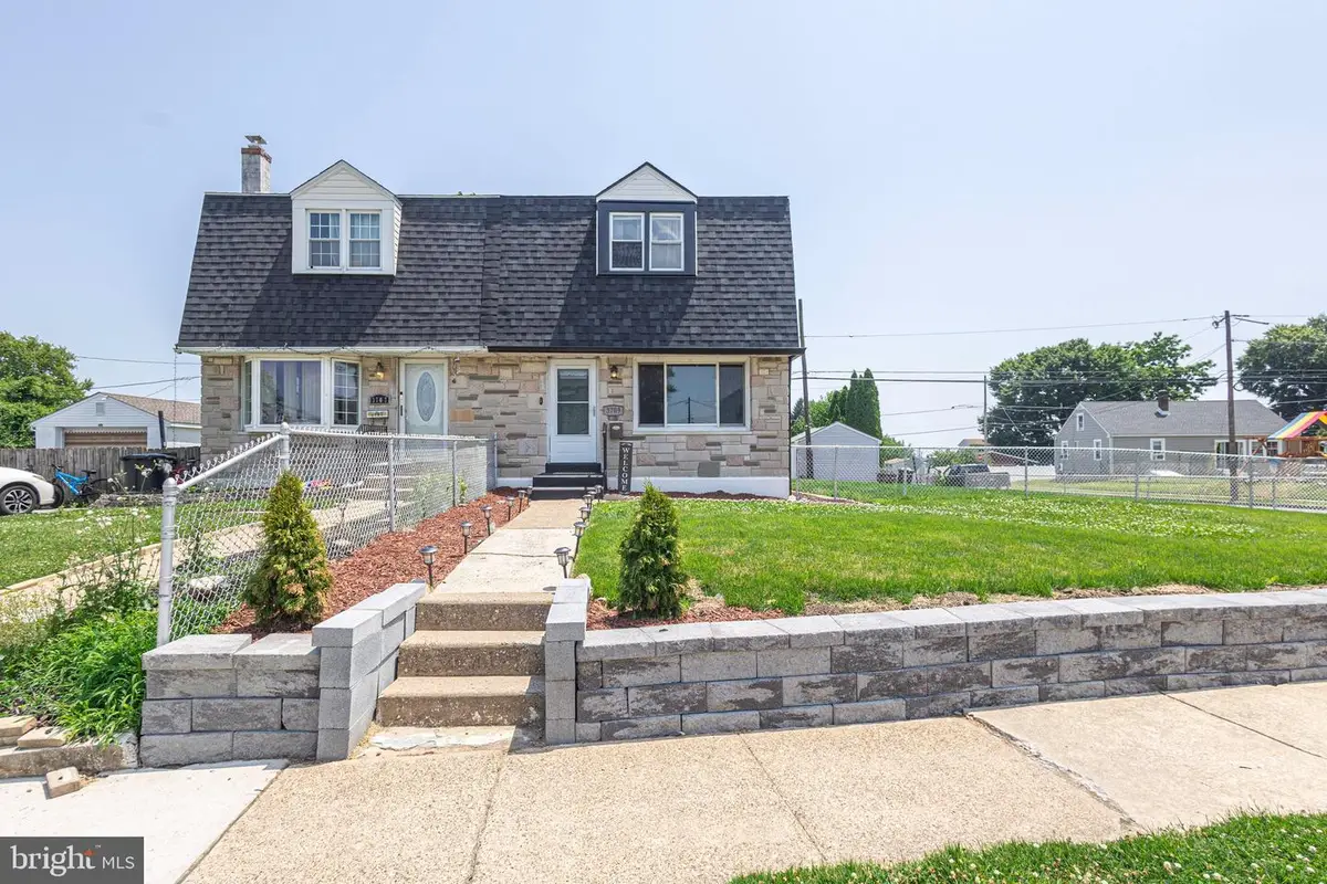 3709 W 13th St, Trainer, PA 19061 - #1