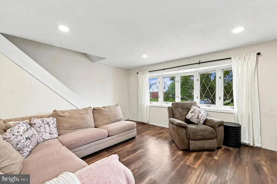 1403 Parklane Rd, Swarthmore, PA 19081 - #3