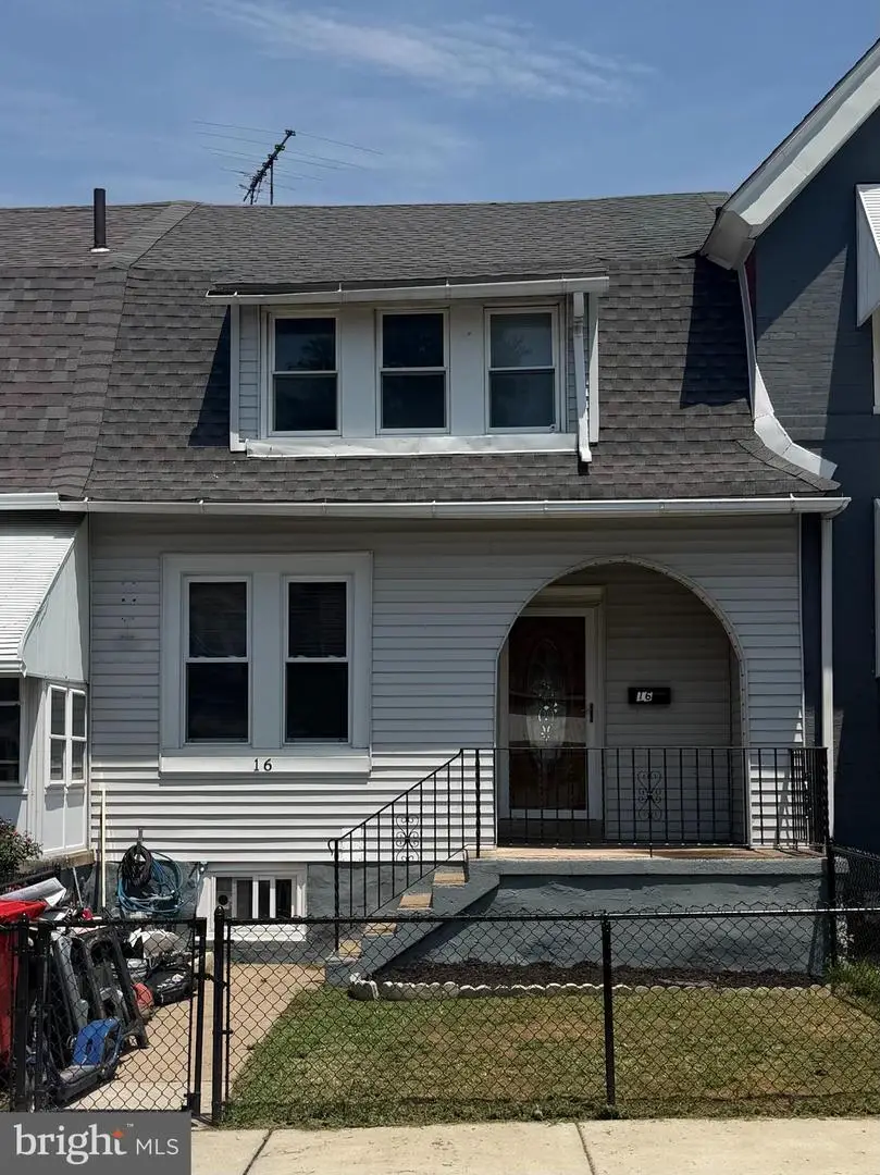 16 Cedar St, Marcus Hook, PA 19061 - #1