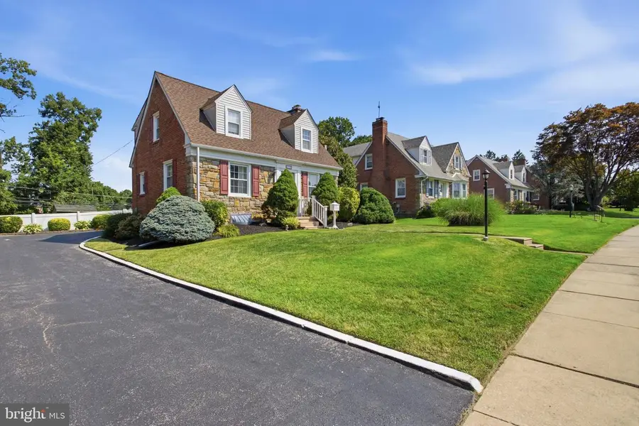 678 Andrew Rd, Springfield, PA 19064 - #3