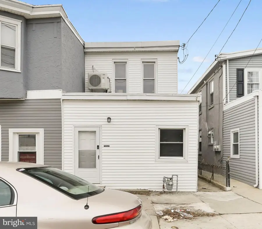 402 Market St, Marcus Hook, PA 19061 - #3