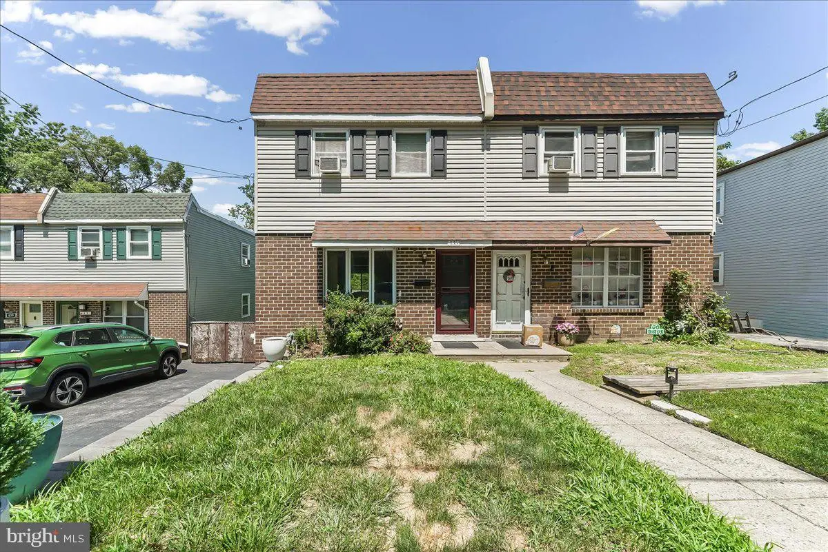 435 N Sycamore Ave, Clifton Heights, PA 19018 - #1