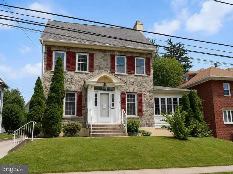 219 Wayne Ave, Lansdowne, PA 19050 - #2