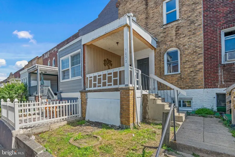 7052 Aberdeen Rd, Upper Darby, PA 19082 - #2