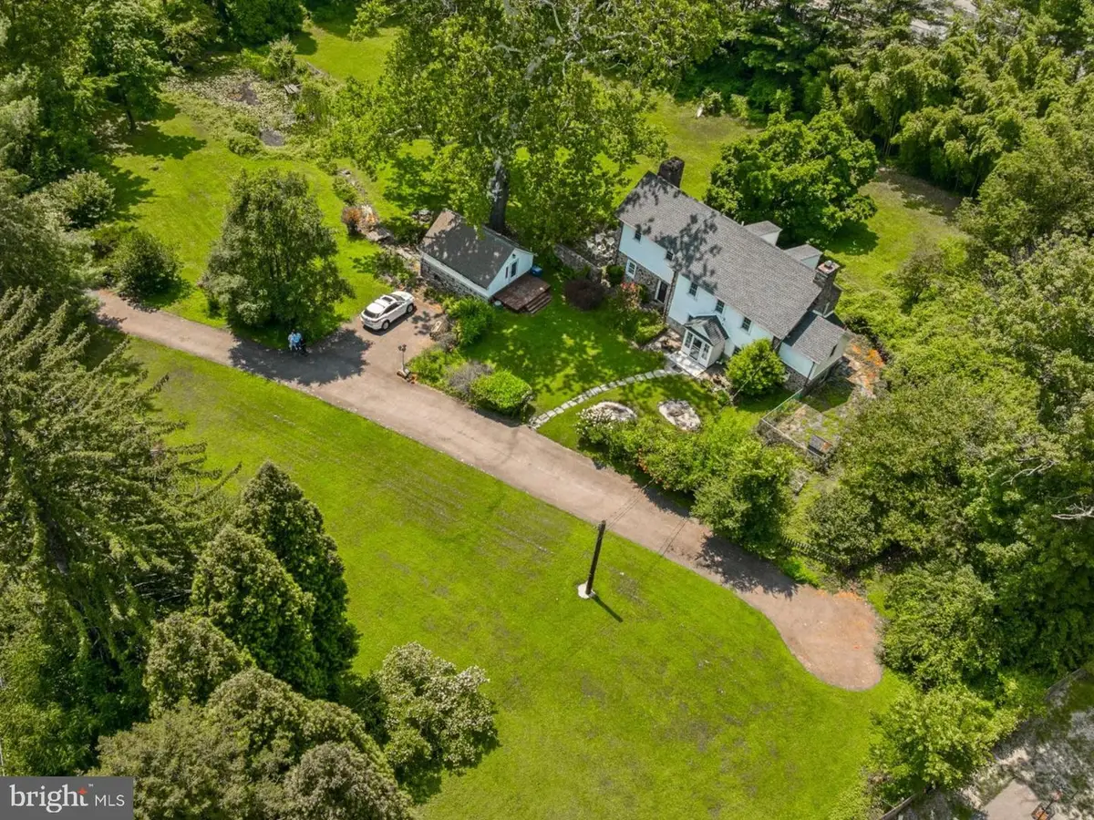 230 Sproul Rd, Villanova, PA 19085 - #1