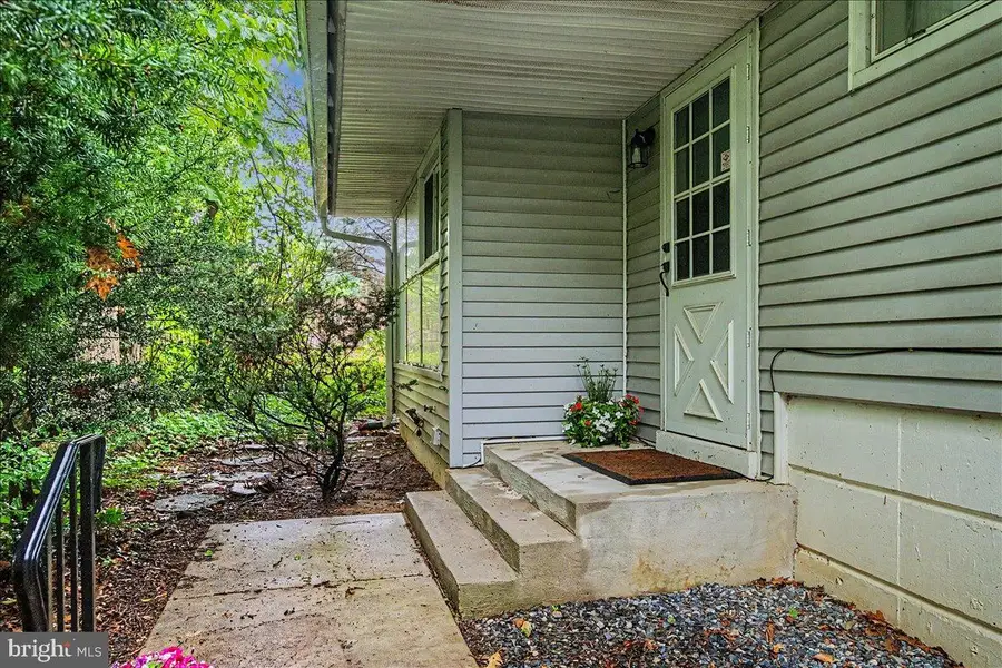 918 Ridley Creek Dr, Media, PA 19063 - #2