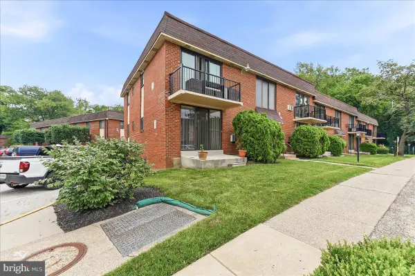 100. #d 9 E Glenolden Ave Ave #d-9, GLENOLDEN, PA 19036
