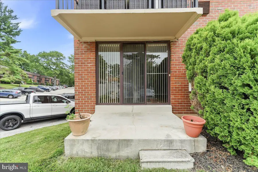 100. #d 9 E Glenolden Ave Ave #d-9, Glenolden, PA 19036 - #2
