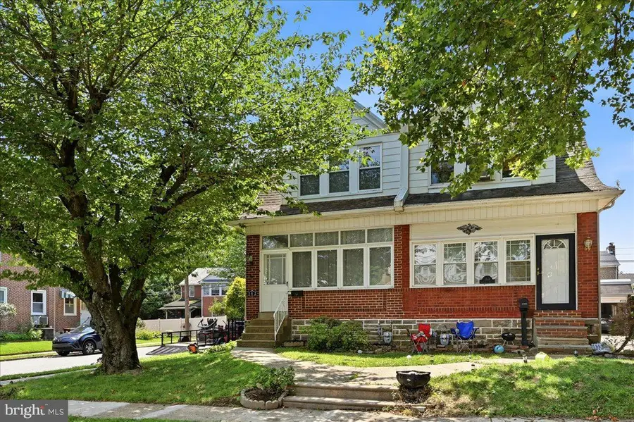 162 W Albemarle Ave, Lansdowne, PA 19050 - #2