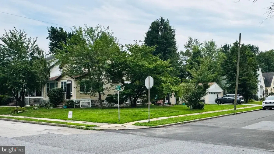 28 S Elm Ave, Aldan, PA 19018 - #2