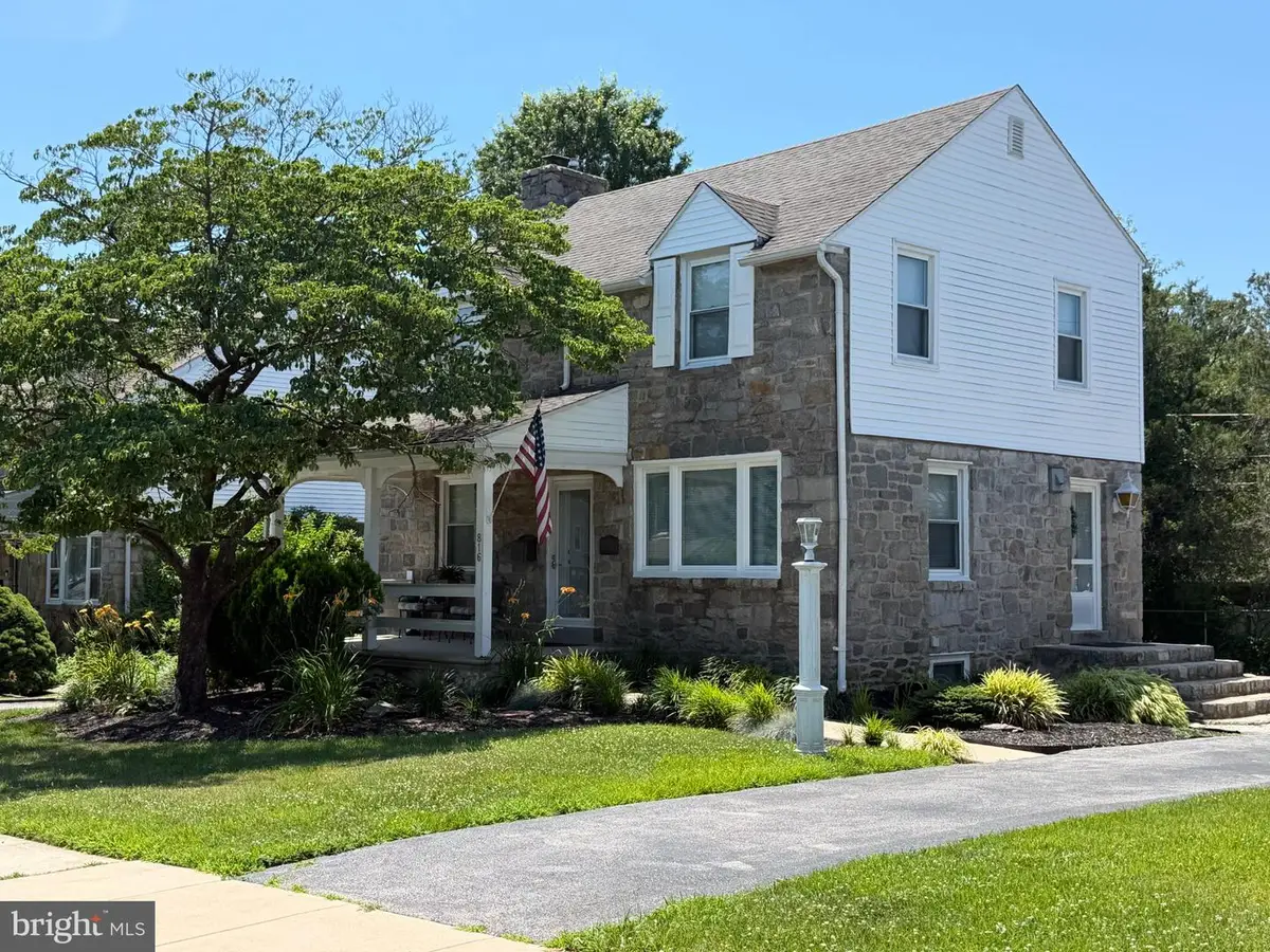 816 Penn Ave, Drexel Hill, PA 19026 - #1