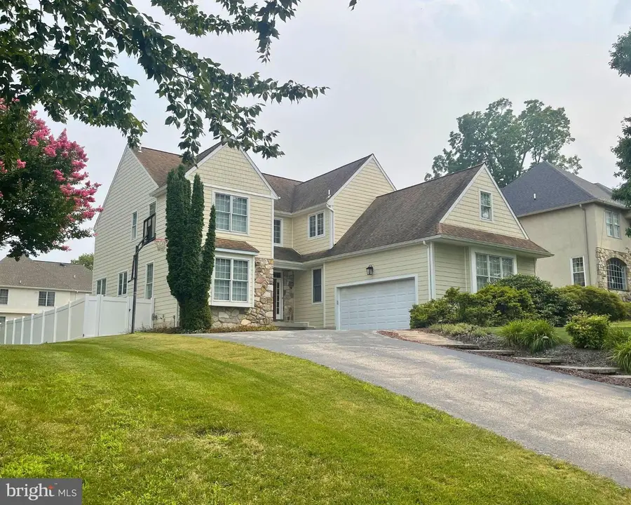 305 Langford Rd, Broomall, PA 19008 - #2