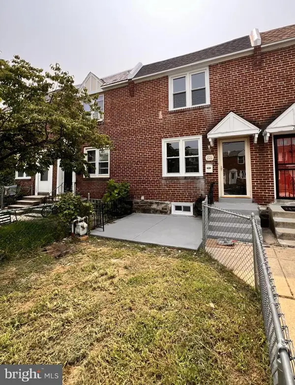 220 Weymouth Rd, DARBY, PA 19023