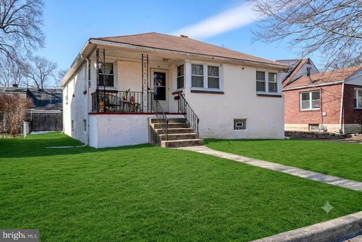 32 Bonsall Ave, Aldan, PA 19018 - #1