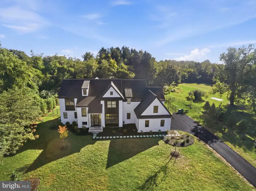 1337 Valley Rd, Glen Mills, PA 19342 - #2