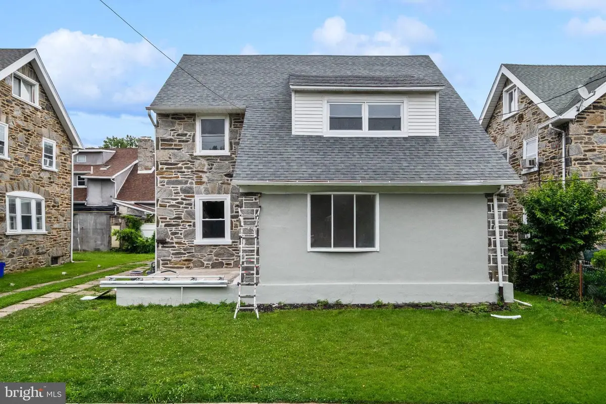 7103 Penarth Ave, Upper Darby, PA 19082 - #1