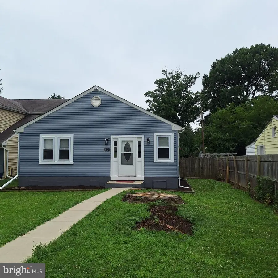 303 Moore Rd, Wallingford, PA 19086 - #2