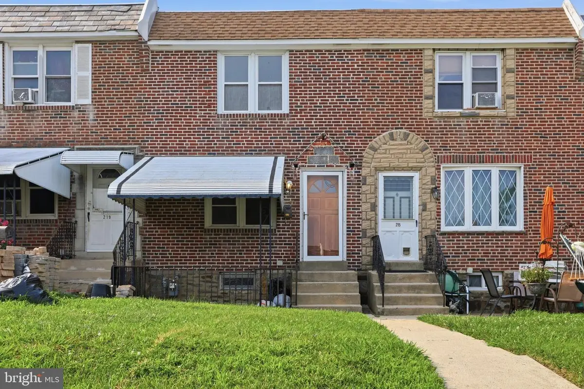 217 Cambridge Rd, Clifton Heights, PA 19018 - #1