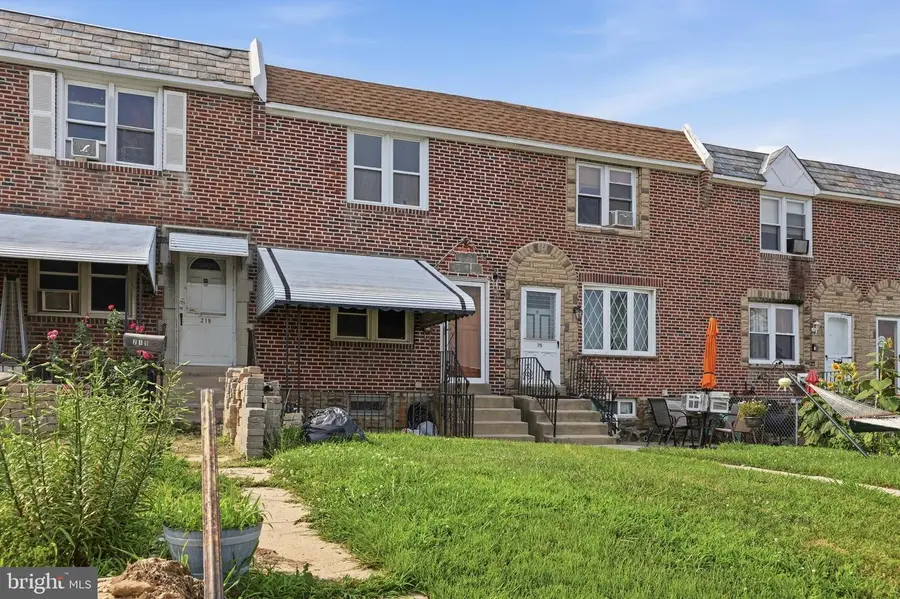 217 Cambridge Rd, Clifton Heights, PA 19018 - #2