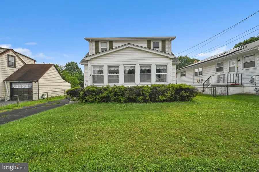 1212 Anderson Ave, Marcus Hook, PA 19061 - #3