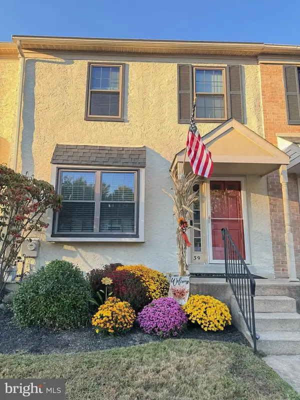 39 Ruth Rd, BROOKHAVEN, PA 19015