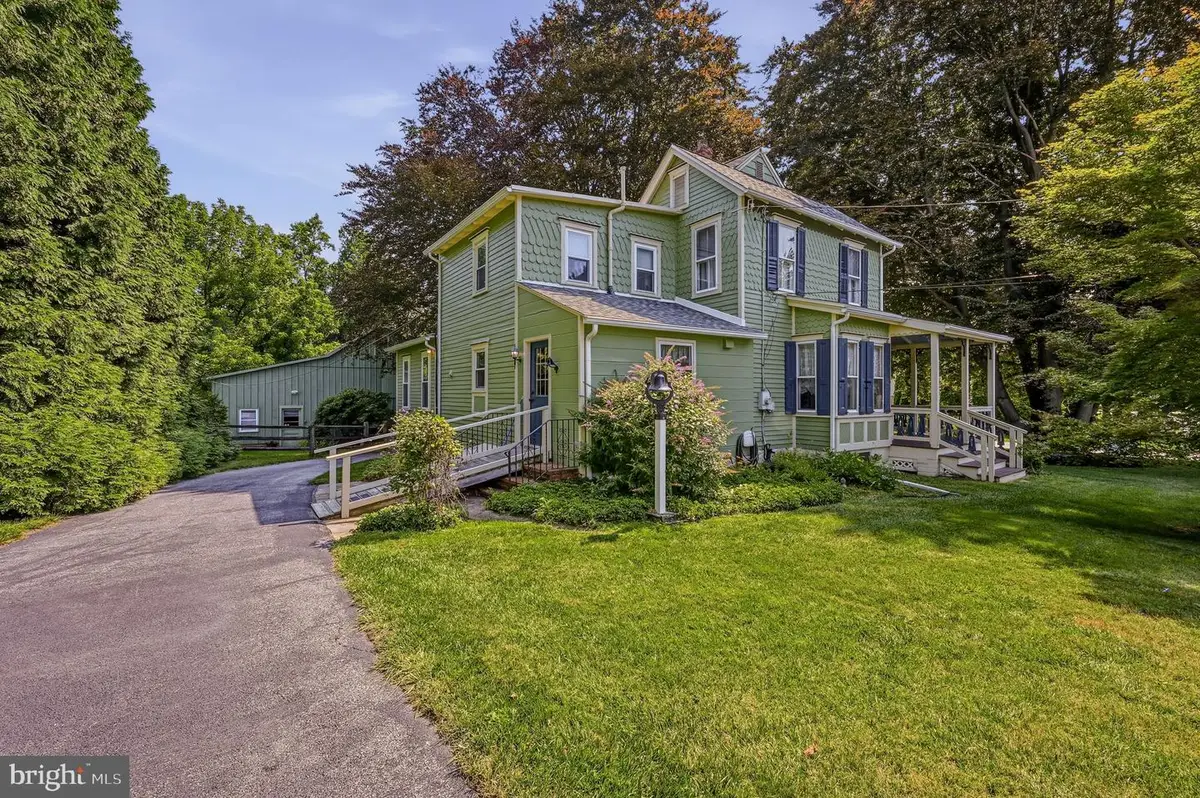 2552 Naamans Creek, Upper Chichester, PA 19061 - #1