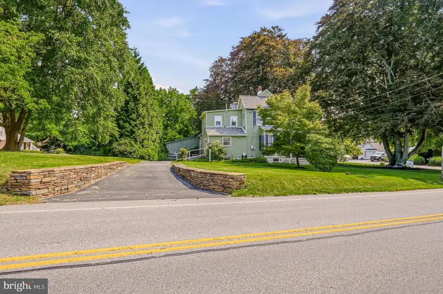2552 Naamans Creek, Upper Chichester, PA 19061 - #2