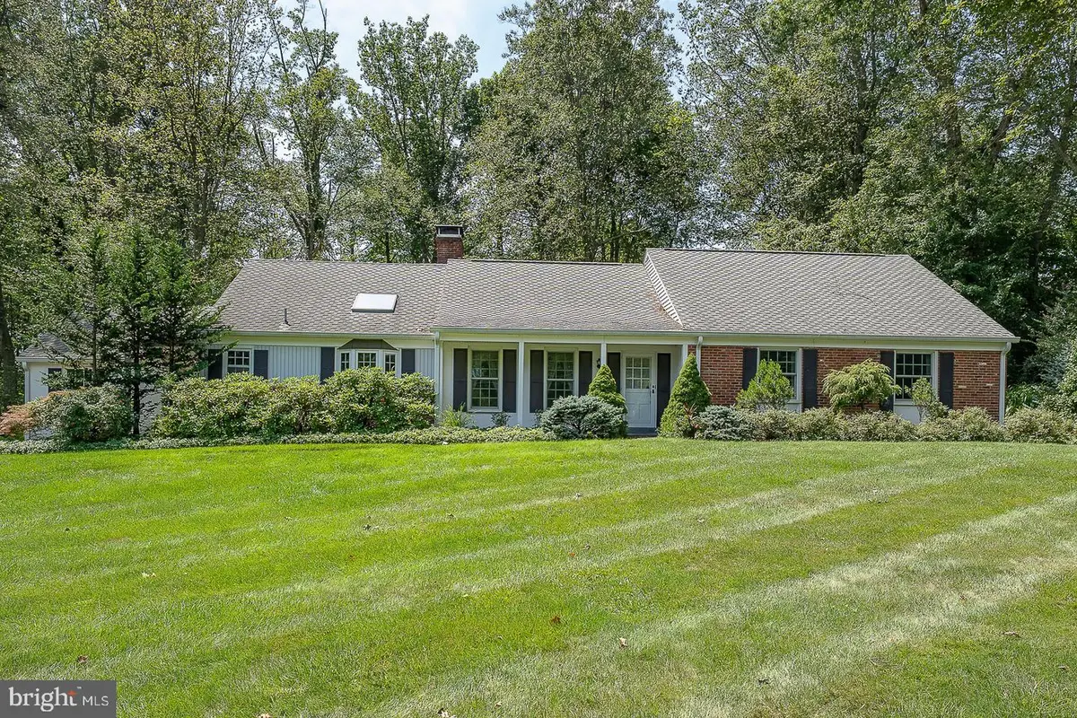 738 Woodcrest Rd, Wayne, PA 19087 - #1